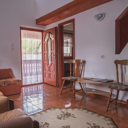Olajos Apartman Hotel Berekfürdő Екстериор снимка